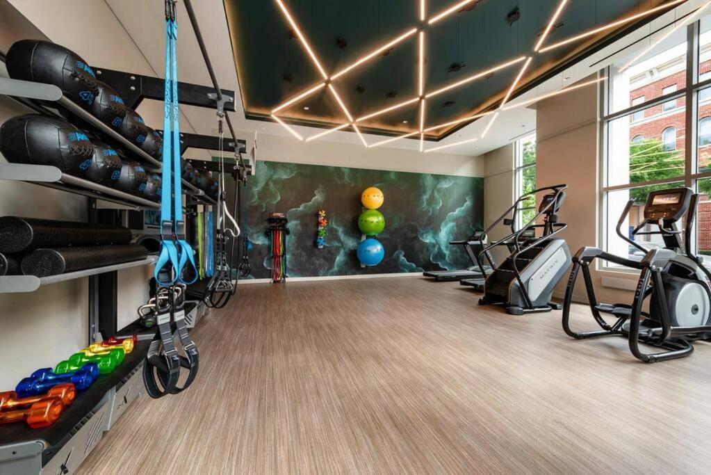 Gorgeous 1 Bedroom At Clarendon With Gym And Rooftop Арлингтон Экстерьер фото