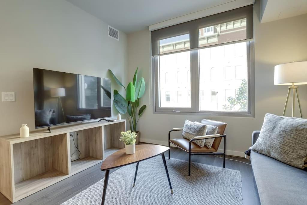 Gorgeous 1 Bedroom At Clarendon With Gym And Rooftop Арлингтон Экстерьер фото